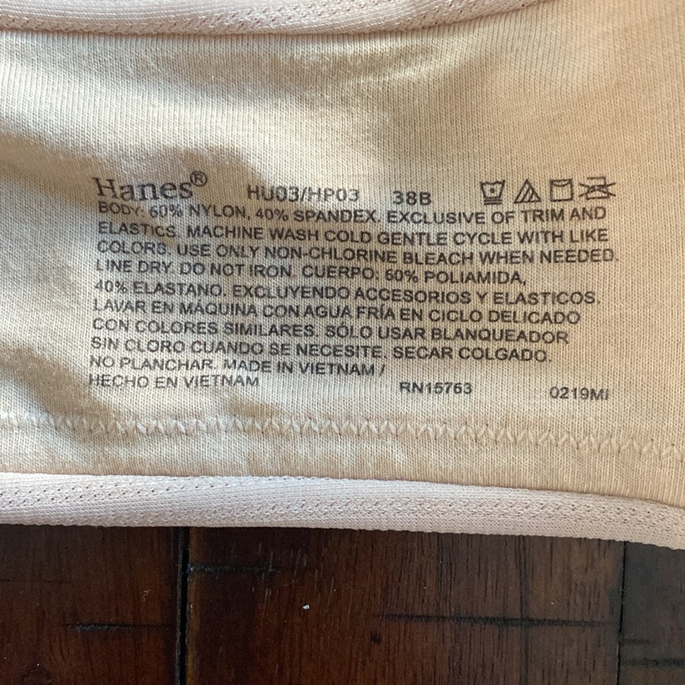 Hanes Convertible Bra Size 38B - Picture 6 of 7